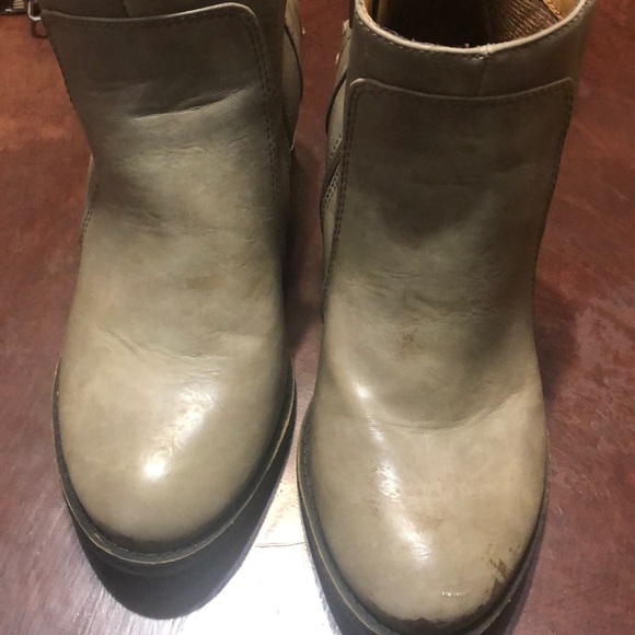 ๐Now or never gray ankle boots๐ - Picture 2 of 3